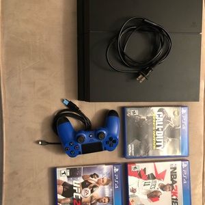 Ps4 500gb w controller/charger plus 3 games